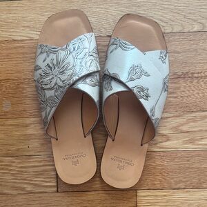 Cuoieria Fiorentina Sandals - Floral Cream and Tan
